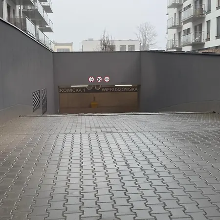 Grunwald - Wieruszowska 2 דירה