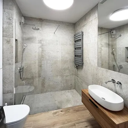 Grunwald - Wieruszowska 2 דירה